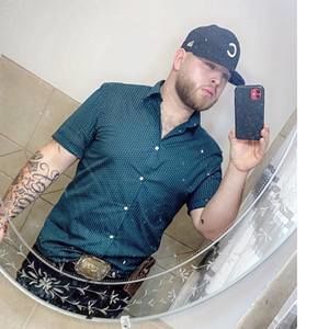 Meet your Posher, Luis